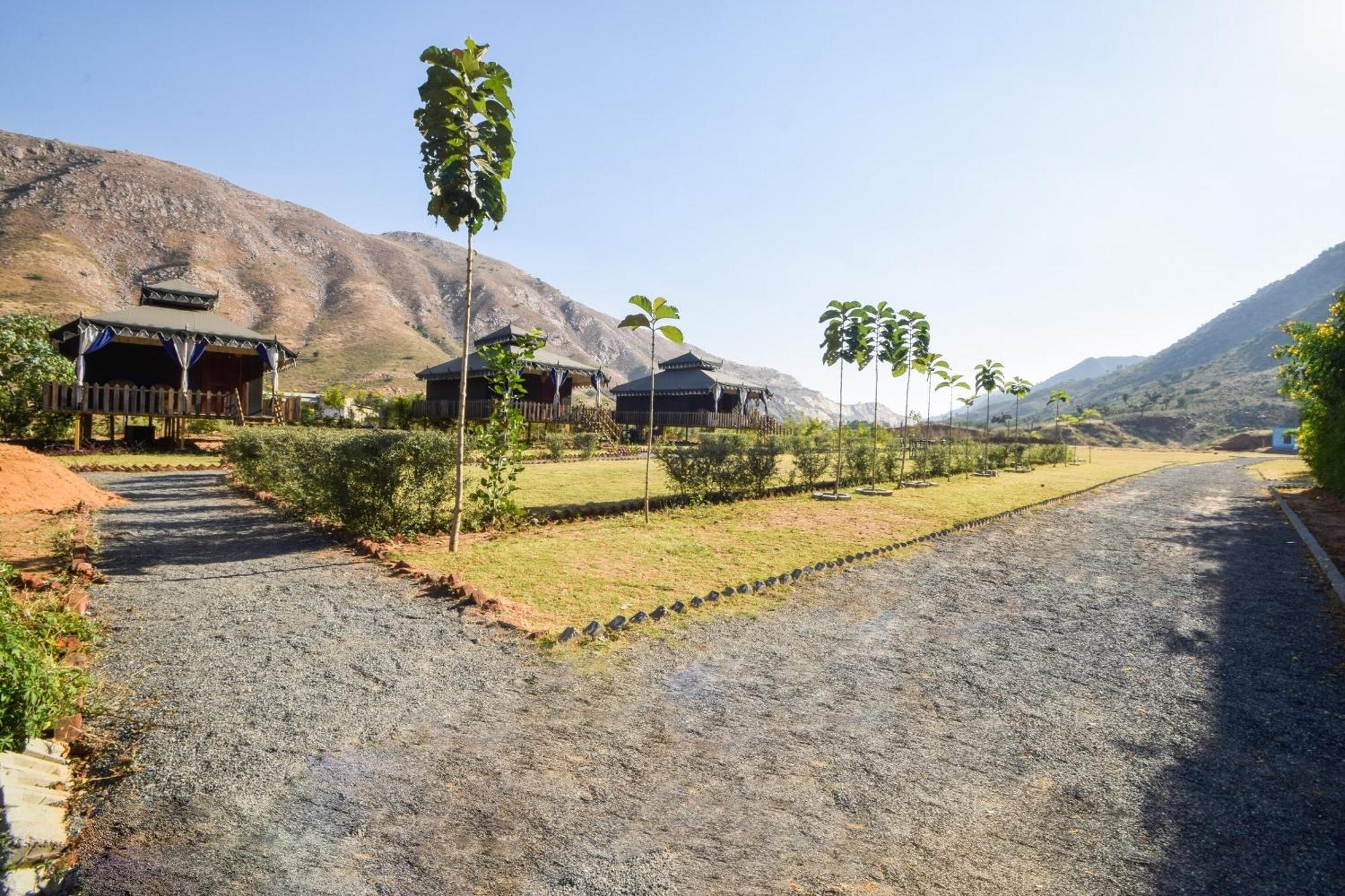 Hotel O Green Valley Resort Pushkar Bagian luar foto