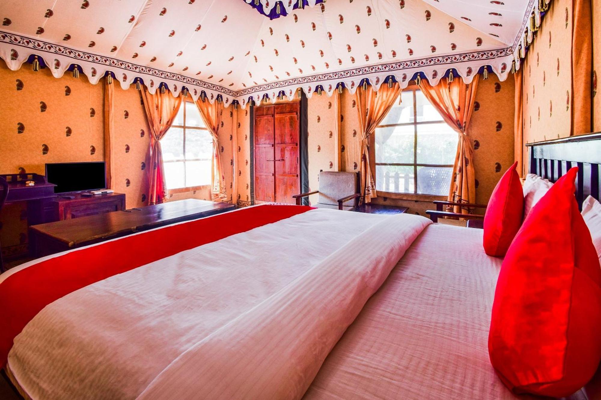 Hotel O Green Valley Resort Pushkar Bagian luar foto